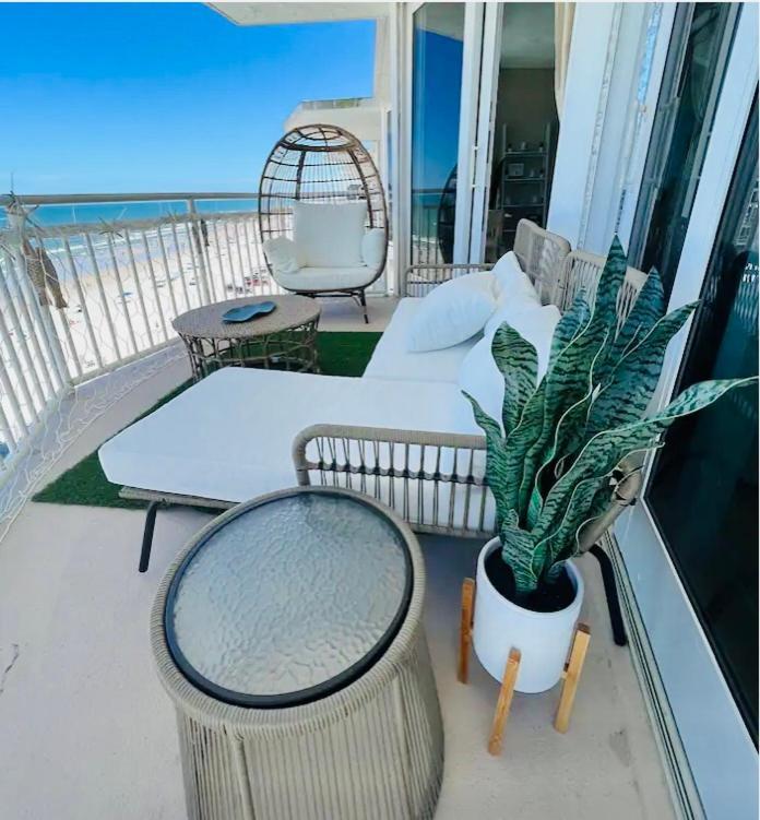 Beach Oasis 704 Lovely Daytona Ocean Front For 5 Sleeps Up To 12 デイトナ・ビーチ エクステリア 写真