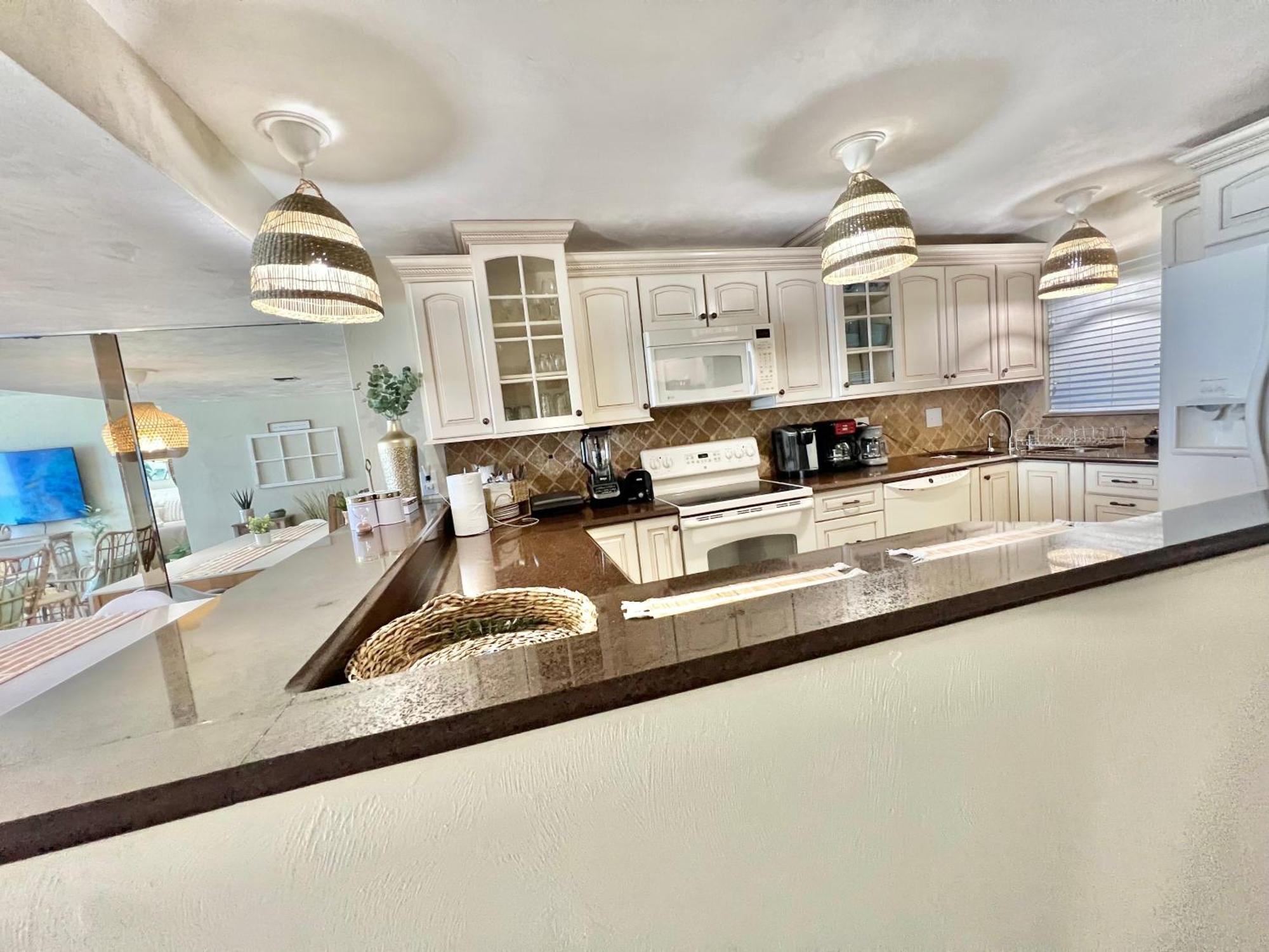 Beach Oasis 704 Lovely Daytona Ocean Front For 5 Sleeps Up To 12 デイトナ・ビーチ エクステリア 写真